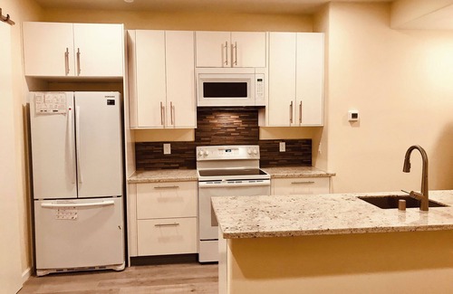 Snail Apartamento | Chic corporate apartment in Sunnyvale near Apple, Microsoft, LinkedIn
