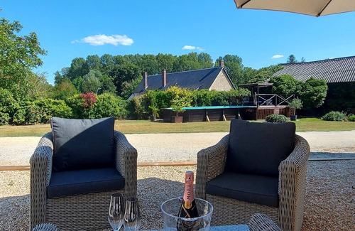 Moulins-sur-Yevre Cabaña | Casa rural chic cerca de Bourges con piscina, clima, WiFi y aparcamiento