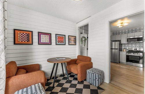 Northside Casa | Chic, cozy & spacious 4-bedroom house in Pueblo with large private backyard