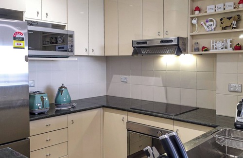 Darling Harbour Apartamento | Chic Darling Harbour Oasis in the Heart of Sydney, 2BR w/ Resort-Style Amenities