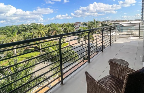 Doral Condominio | Chic Doral Condo: 3BR, 3 Baths