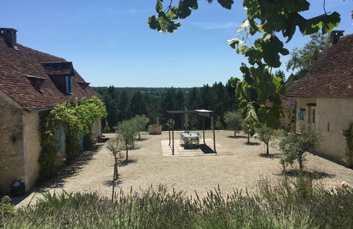 Fossemagne Otro | Chic Dordogne Farmhouse