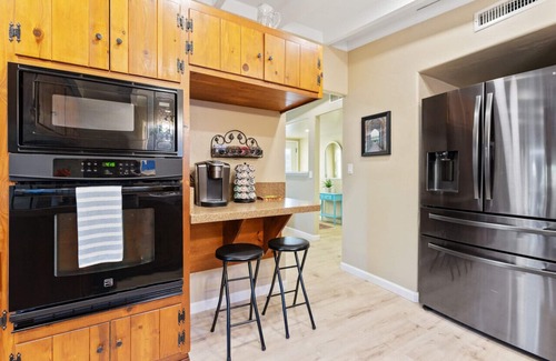 Bay Park Casa | Chic Escape Ping Pong Bonfires and Patio