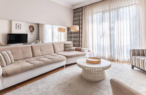 Esentepe Apartamento | Chic Flat 5 min to Kanyon Mall and Metro in Levent