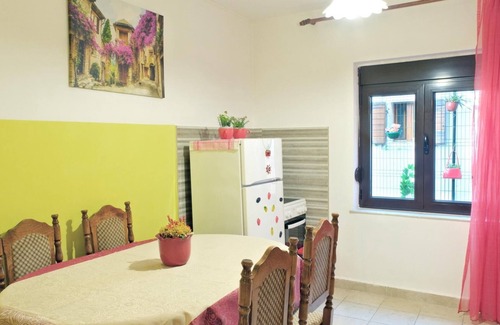 Tivat Apartamento | Chic Flat Near Beach in Montenegro