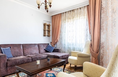 Maltepe Apartamento | Chic Flat w Balcony 15 min to Caddebostan Coast