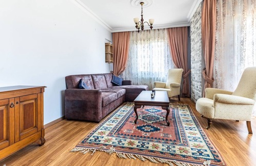 Maltepe Apartamento | Chic Flat w Balcony 15 min to Caddebostan Coast