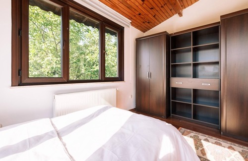 Derbent Apartamento | Chic Flat w Terrace, Garden, Fireplace in Nature