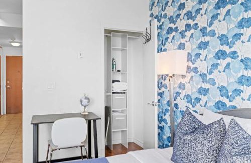 Fort York Apartamento | Chic Fort York Studio Cozy Retreat in Downtown TO