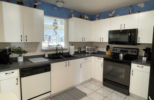 Candler Casa | Chic Golf Cart Retreat in The Villages - Rio Ponderosa Haven, Private Oasis!