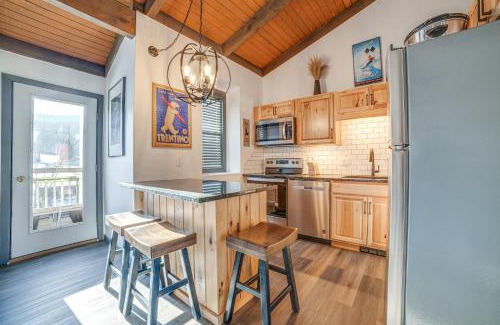 Blodgett Mills Casa | Chic Greek Peak Ski Resort Townhome with Balconies!