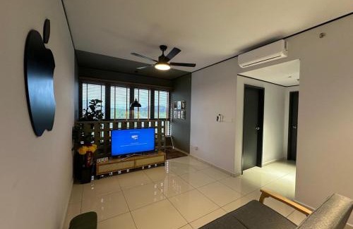 Rawang Apartamento | Chic Homestay with Mini Cafeteria at Gamuda Garden