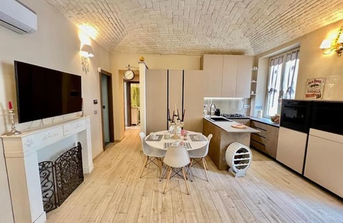 Moncalieri Apartamento | Chic house near the castle