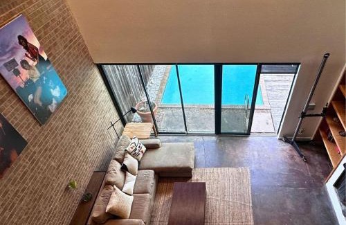 Greenway Plaza-Upper Kirby Casa | Chic In The City