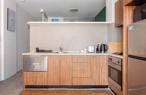 Chippendale Apartamento | Chic Inner-City 1 Bedroom with Private Balcony