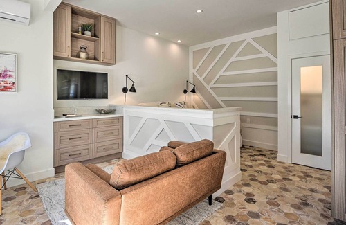 Pacific Palisades Apartamento | Chic & Intimate Studio ~ 5 Mi to Santa Monica