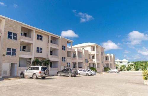 Dickenson Bay Apartamento | Chic & Luxurious Flat