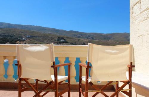 Paleopolis Apartamento | Chic Magnificent Sea View Suite