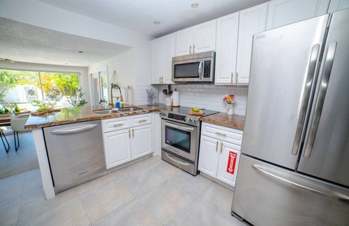 Edgewood Apartamento | Chic MangoTree villa/Heated Pool