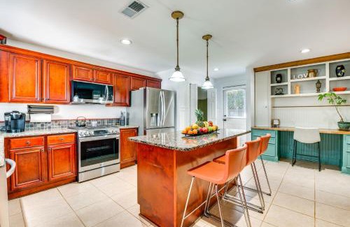 Marietta Casa | Chic Marietta Getaway with Fire Pit and Grill!