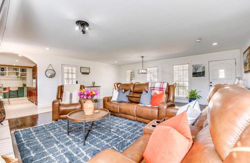 Marietta Casa | Chic Marietta Getaway with Fire Pit and Grill!