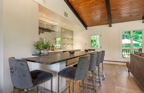 Rockford Casa | Chic Modern Glam - The Rock Royale