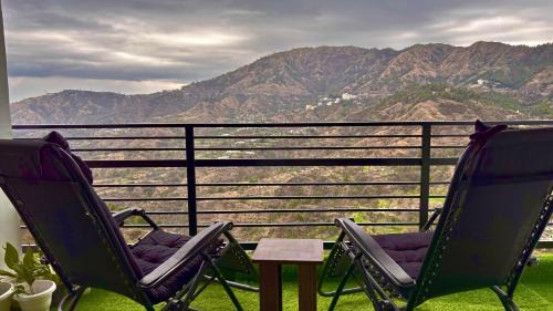 Kandaghat Apartamento | Chic Mountain Home - Peaceful Stay with Mountain & Valley View
