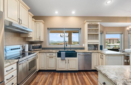 Fountain Hills Casa | Desert LUX - Stunning Views w/Pool, Hot Tub, Games