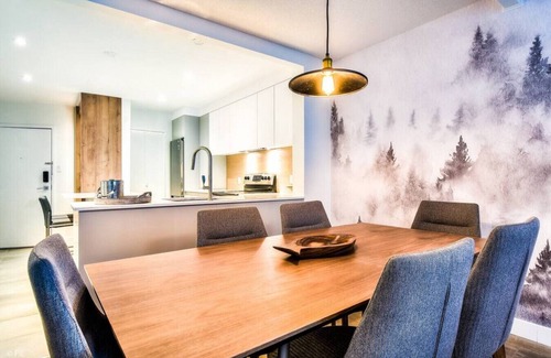 Mont-Tremblant Apartamento | Chic Mt-Tremblant Condo with View on the Lake