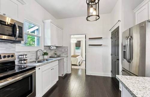 Desire Area Casa | Chic New Orleans Vacation Rental, Sleeps 7, Backyard Oasis Near French Quarter