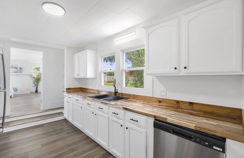 Kannapolis Casa | Chic Newly Remodeled Retreat, Close to Shopping & Parks!