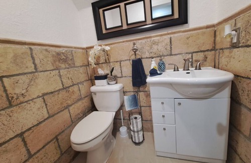 Cutler Bay Casa | Chic Ocean Miami 88