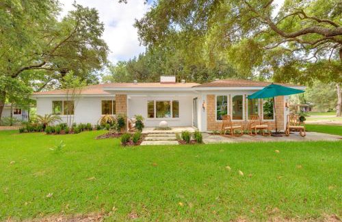 Biloxi Casa | Chic Ocean Springs Vacation Rental Near Downtown!