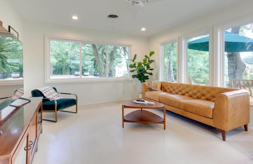 Biloxi Casa | Chic Ocean Springs Vacation Rental Near Downtown!
