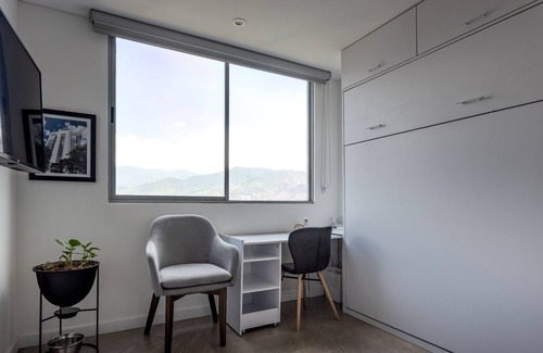 El Castillo Apartamento | Chic Poblado Penthouse - AC, chef's kitchen, full washer & dryer, amazing views