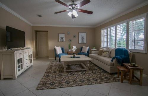 Bonita Springs Casa | Chic Private Pool Home Minutes to Bonita Beaches