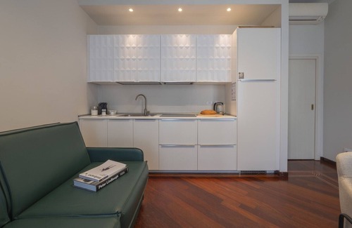 San Babila Apartamento | Chic & Quiet Apartment in San Babila