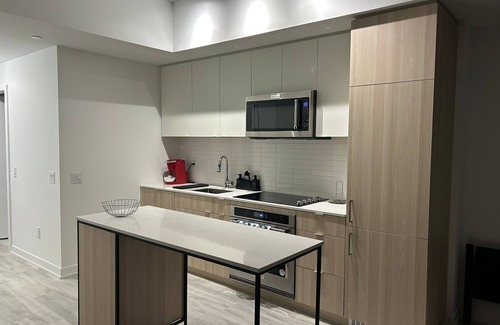 Port Credit Casa | Chic retreat in the heart of Beautiful Port Credit