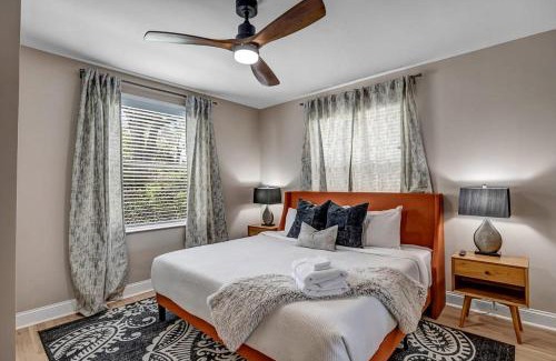 Southbank Apartamento | Chic Riverfront apartment in downtown San Marco