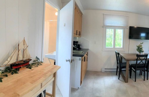 Saint-Tite-des-Caps Chalet De Esquí | Chic Shack with spa - near Massif Charlevoix & MSA