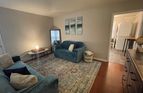 Clarksville Apartamento | Spacious 3-bedroom apartment with WiFi, AC in charming Clarksville