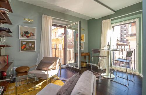 Rione III Colonna Apartamento | Chic Spanish Steps Retreat