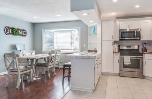 Amityville Apartamento | Chic Studio Apartment, with WiFi in welcoming Amityville