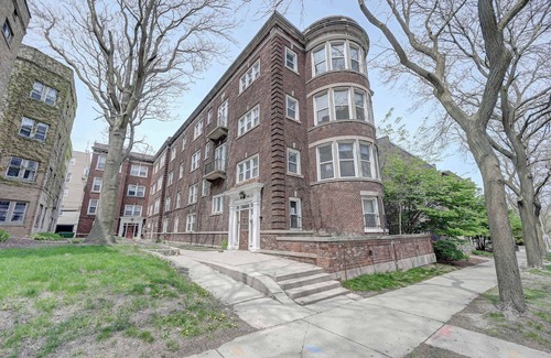 Lower East Side Apartamento | Contemporary Studio Apartment in McKinley Beach and Brady St East