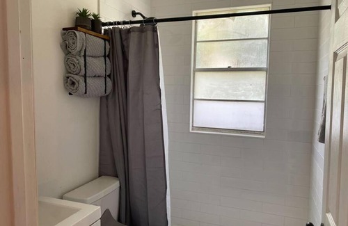 Ybor City Apartamento | Chic Studio Flat in Tampa's Vibrant Cigar City