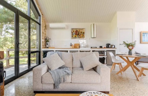 Woodside Apartamento | Chic studio in lovely Woodside Adelaide Hills with AC, WiFi, Fireplace and Bath