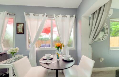 Sunrise Apartamento | Chic Studio Near Amerant Arena and Shopping!