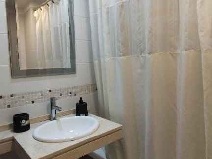Balvanera Apartamento | Chic Studio Steps from Subway by depptö