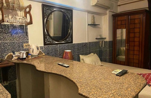 Zamalek Apartamento | Chic studio with AC and WiFi in enchanting Cairo Governorate