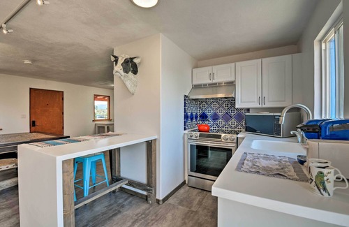 El Prado Apartamento | NUEVO-Chic Studio con parrilla, a 25 minutos del valle de esquí de Taos